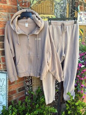 PINK Victoria's Secret Dusty Mauve Fleece Hoodie & jogger set - Great condition